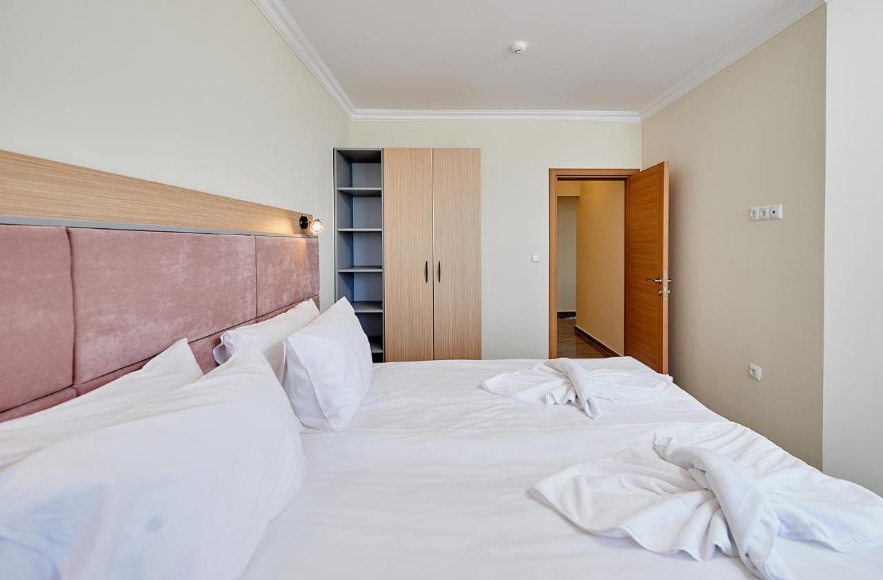 Crotiria Beach - Aparthotel เปาโมเรีย ภายนอก รูปภาพ