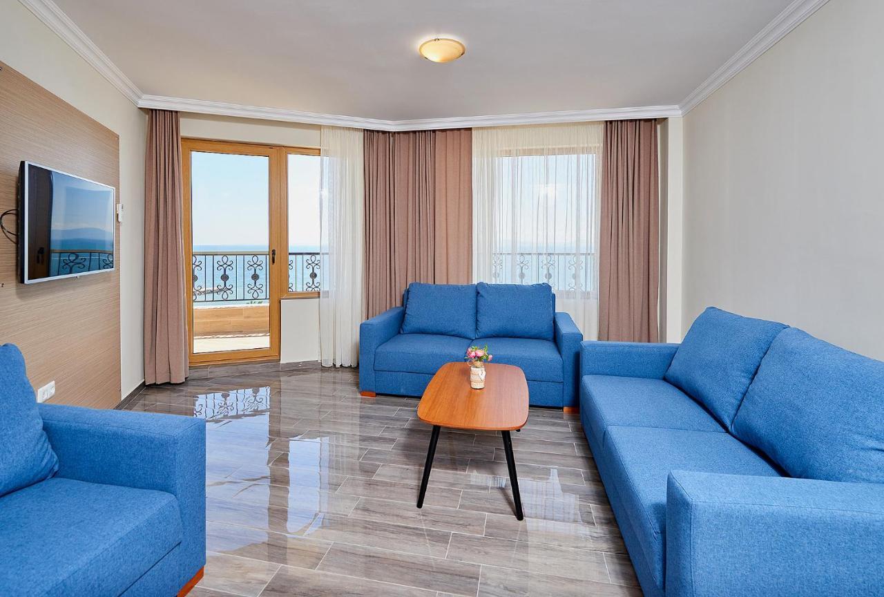 Crotiria Beach - Aparthotel เปาโมเรีย ภายนอก รูปภาพ